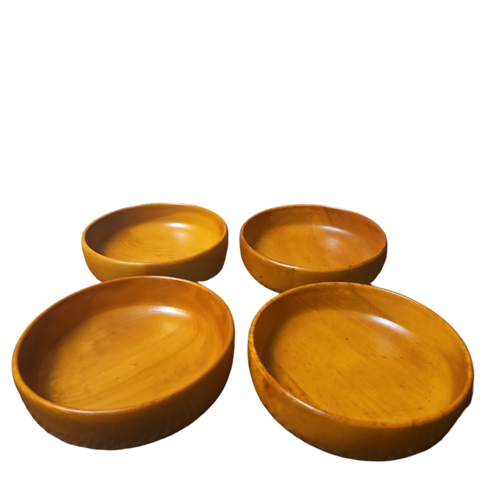 Set of 4 Wolverine vntg salad bowls